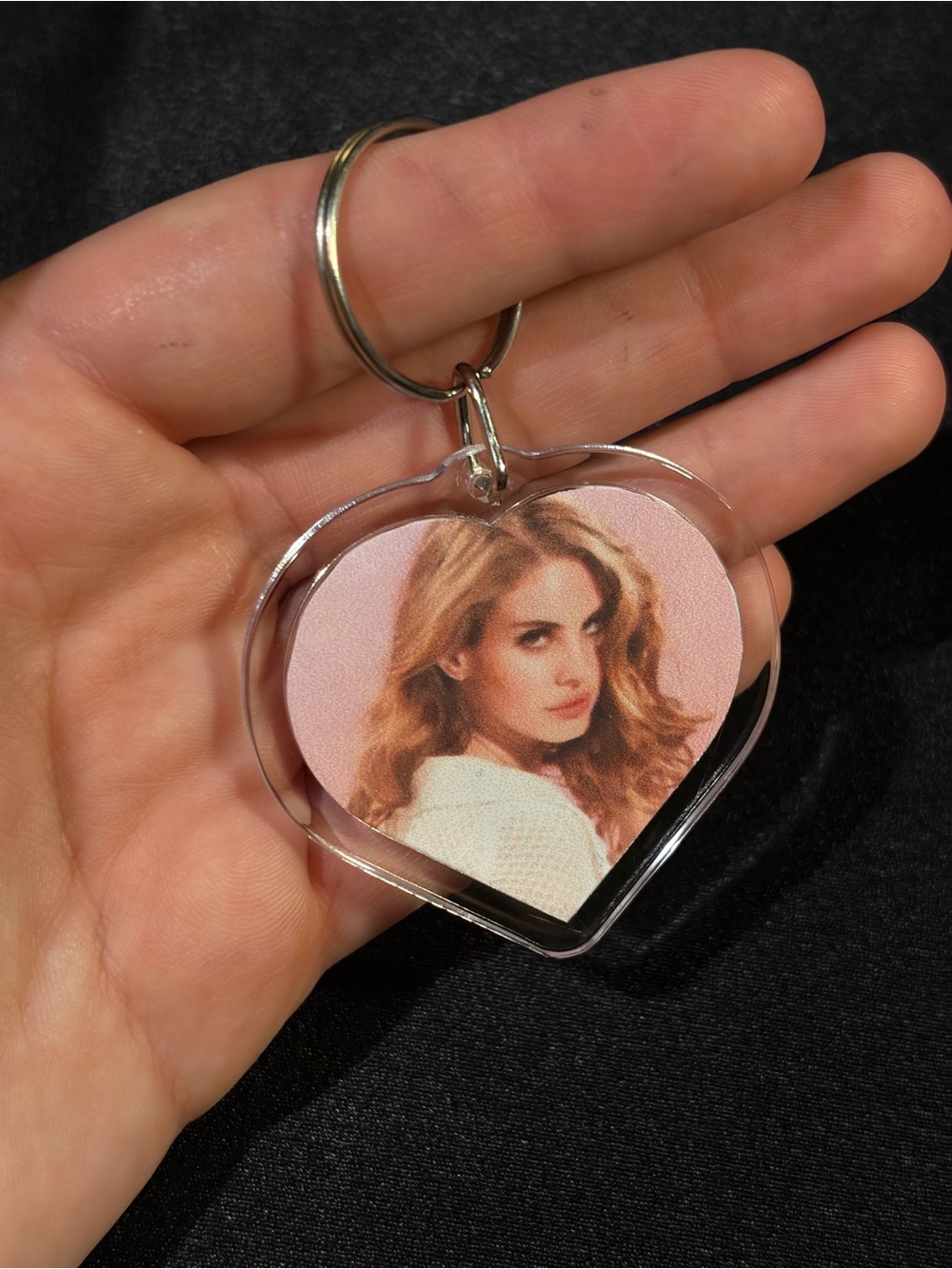 Lana Del Rey Keychain - Picture 2 of 3